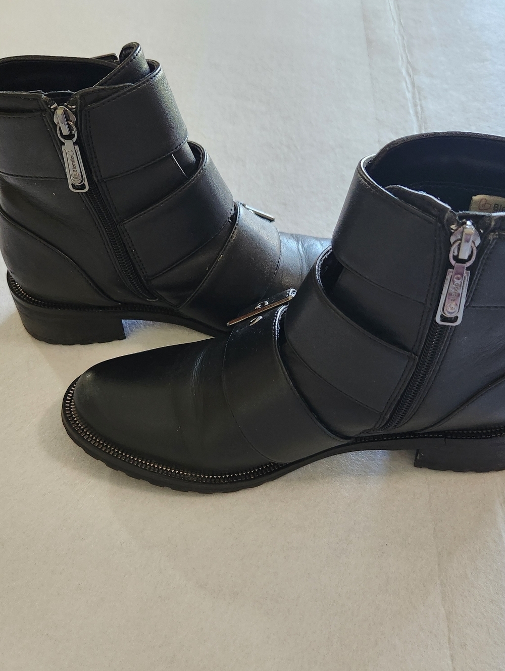 Blondo Leather Waterproof Black Buckle Strap Ankle Boots Women Size 7 - Picture 6 of 9